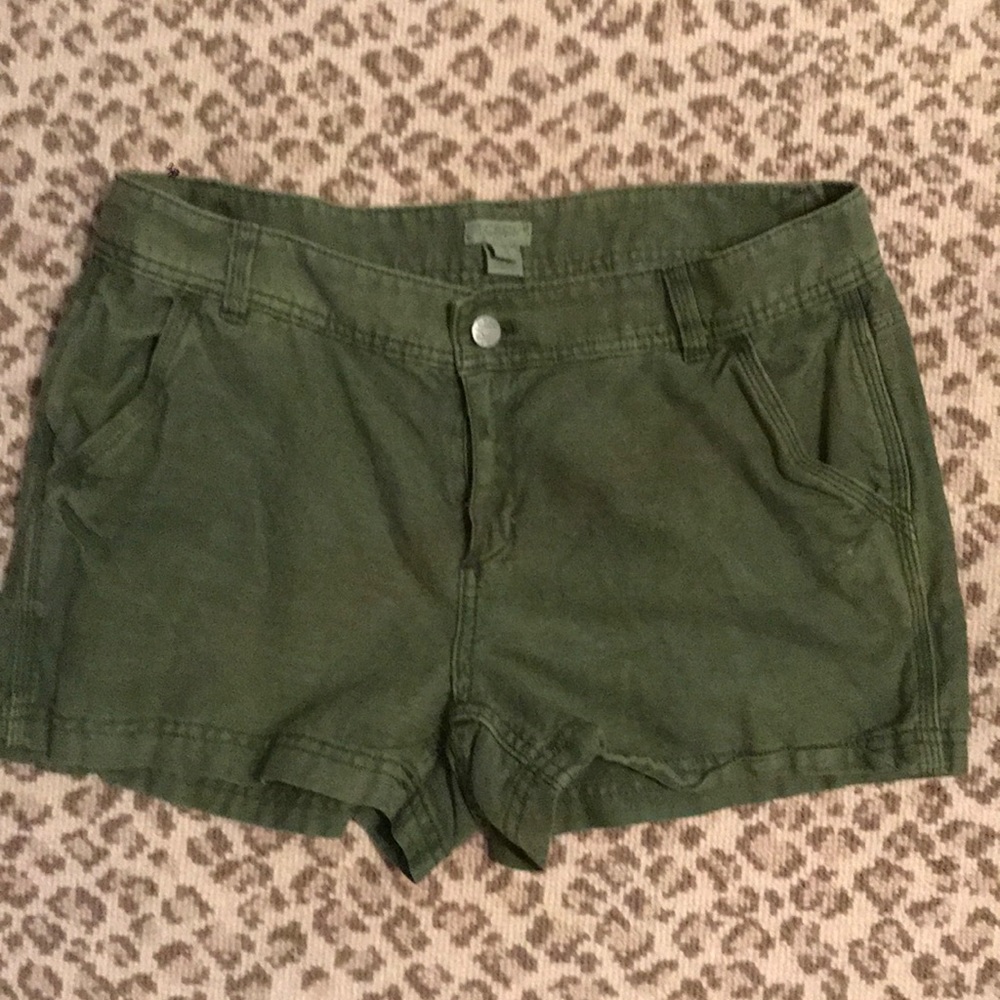 J CREW army green shorts